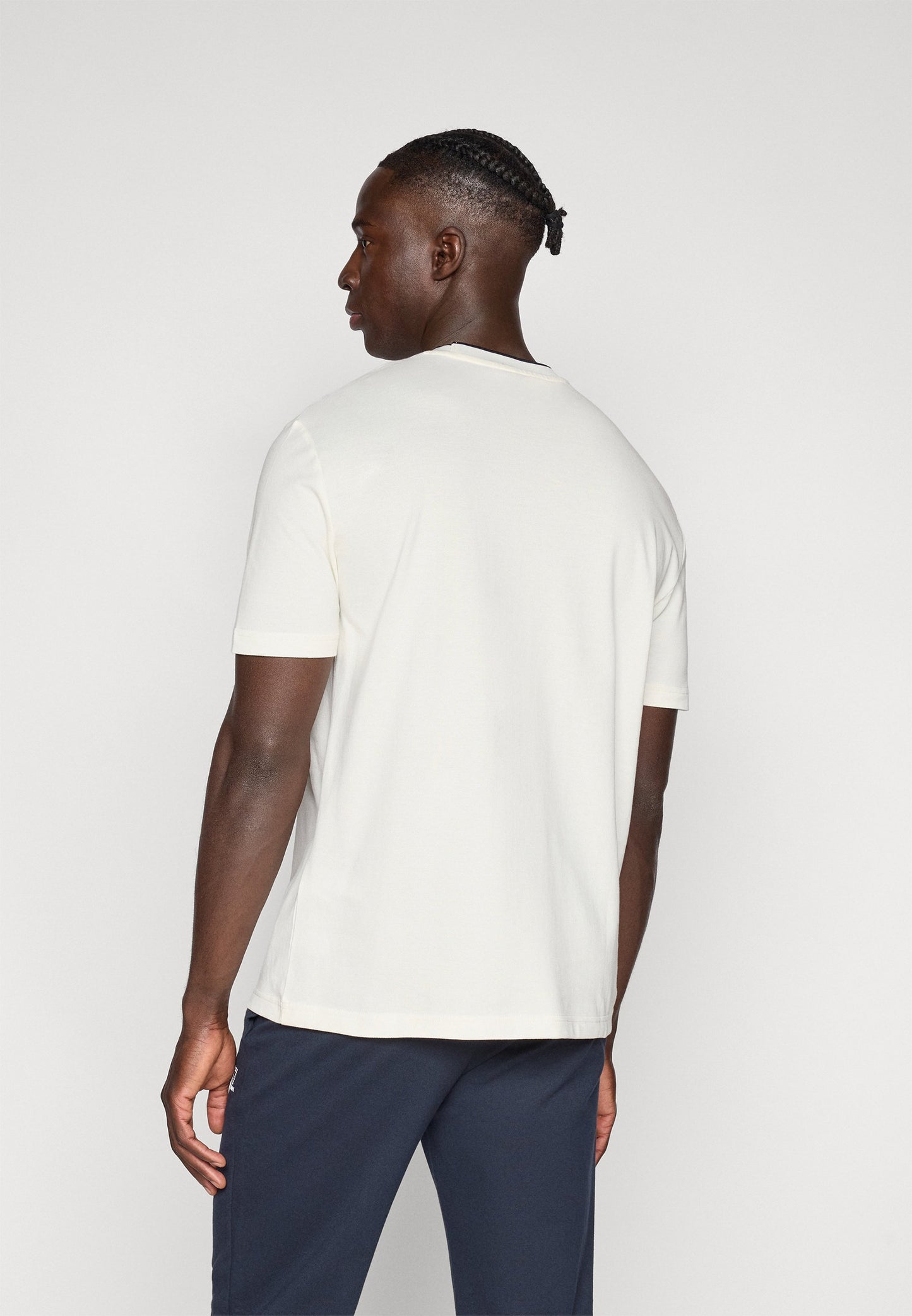EA7 t shirt