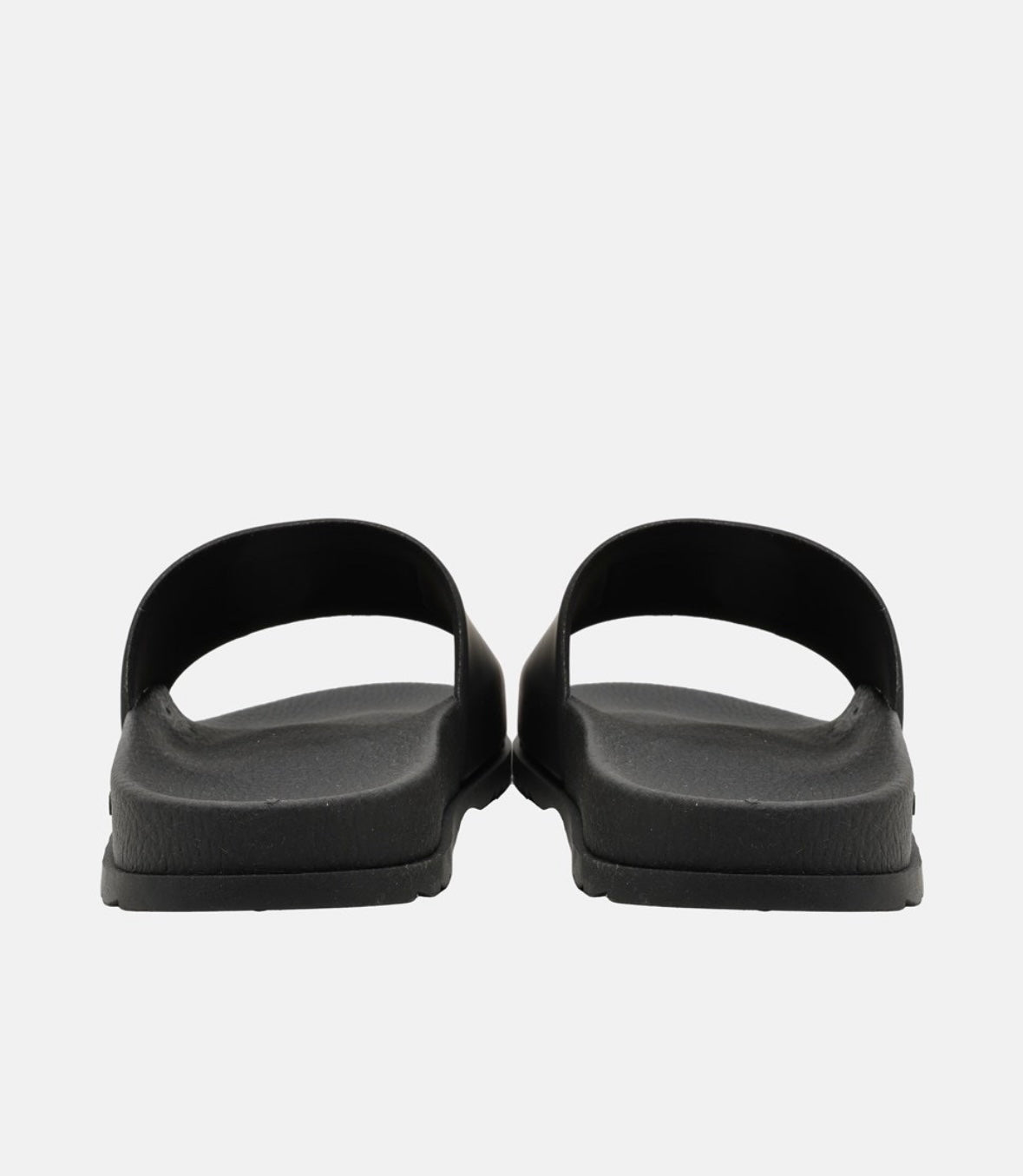 Hugo slides embroidered logo