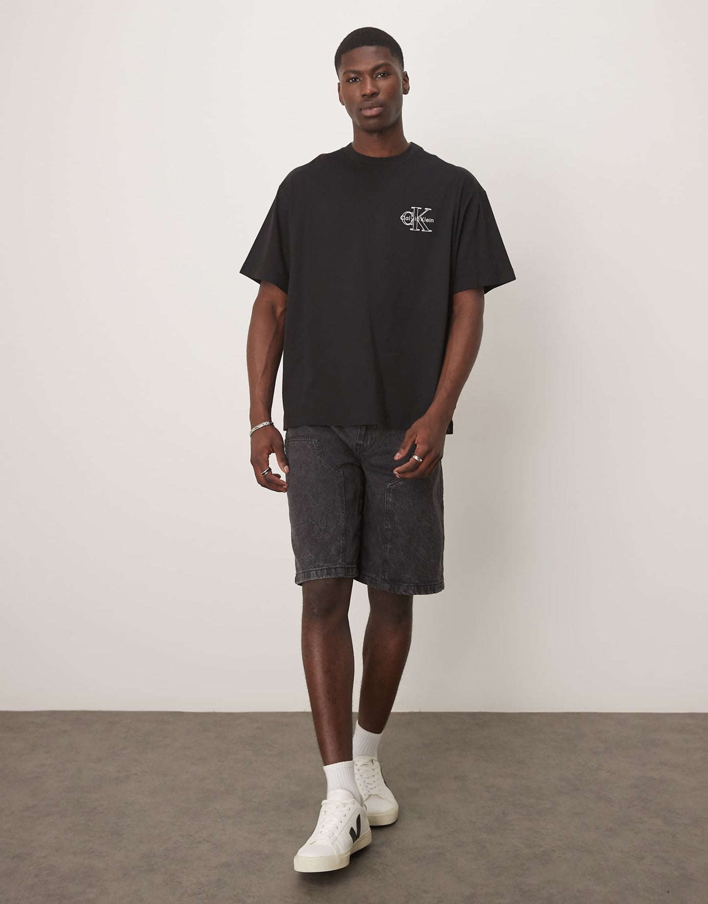 Calvin Klein t shirt