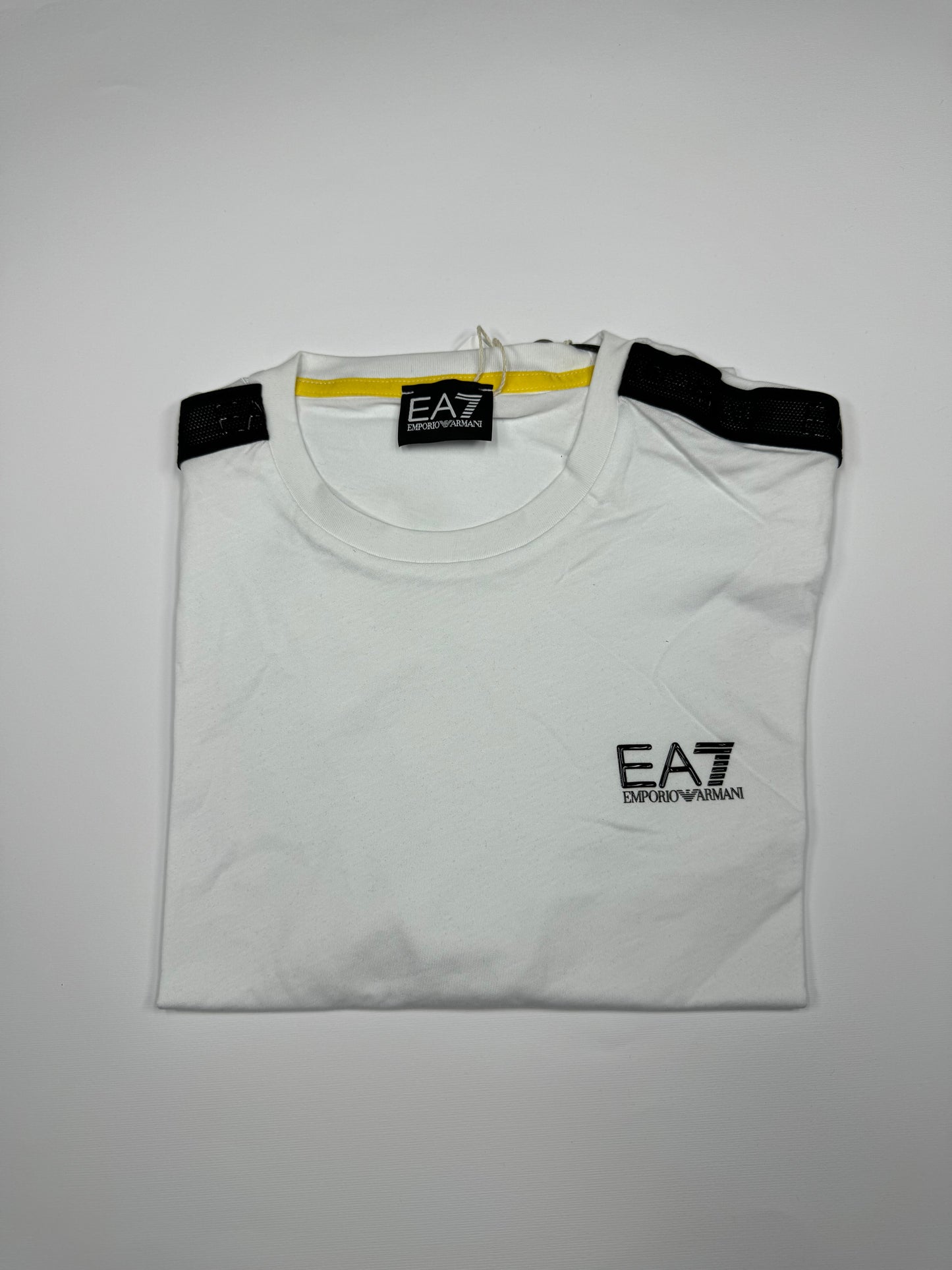 EA7 T-shirt