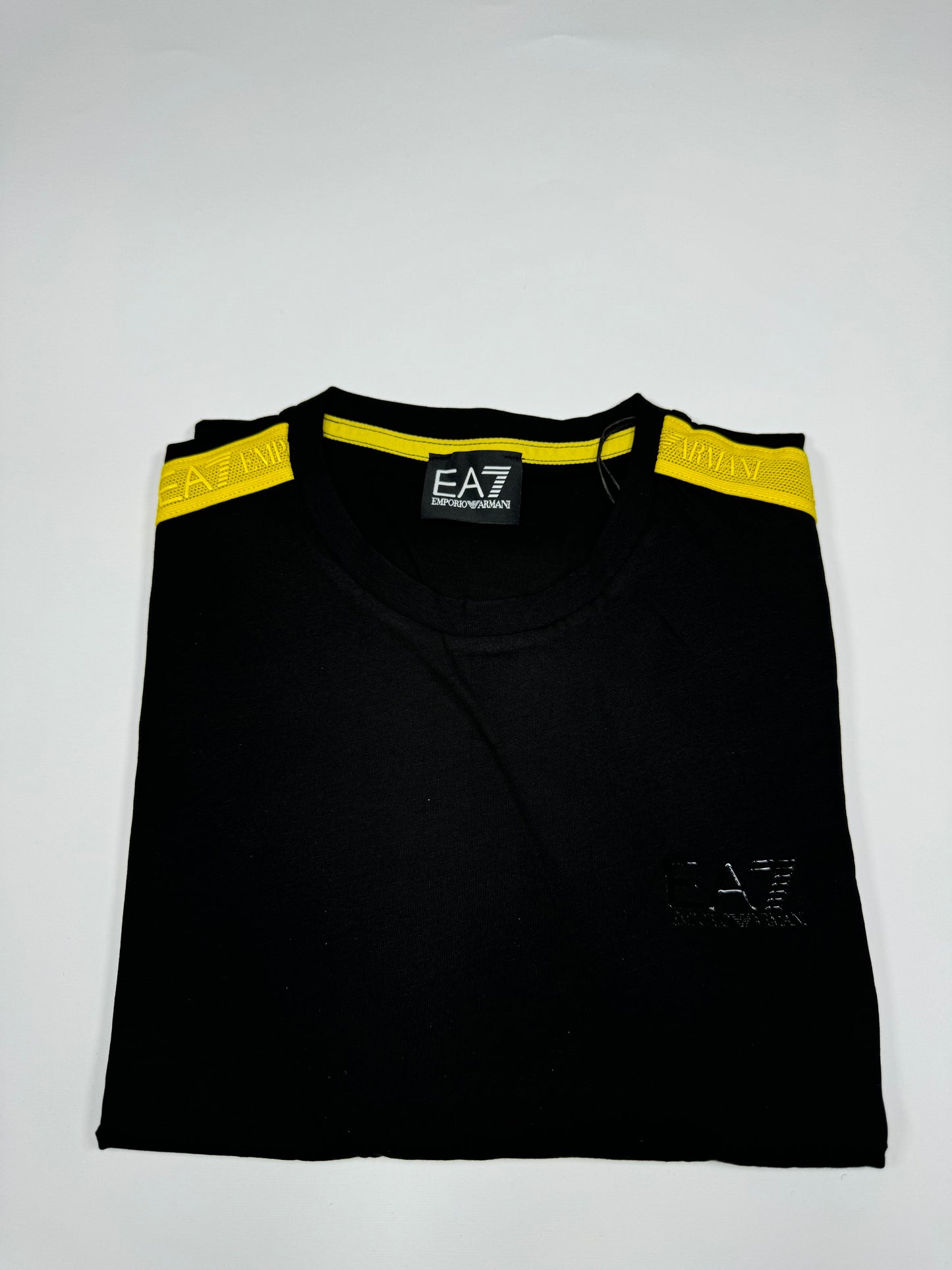 EA7 T-shirt