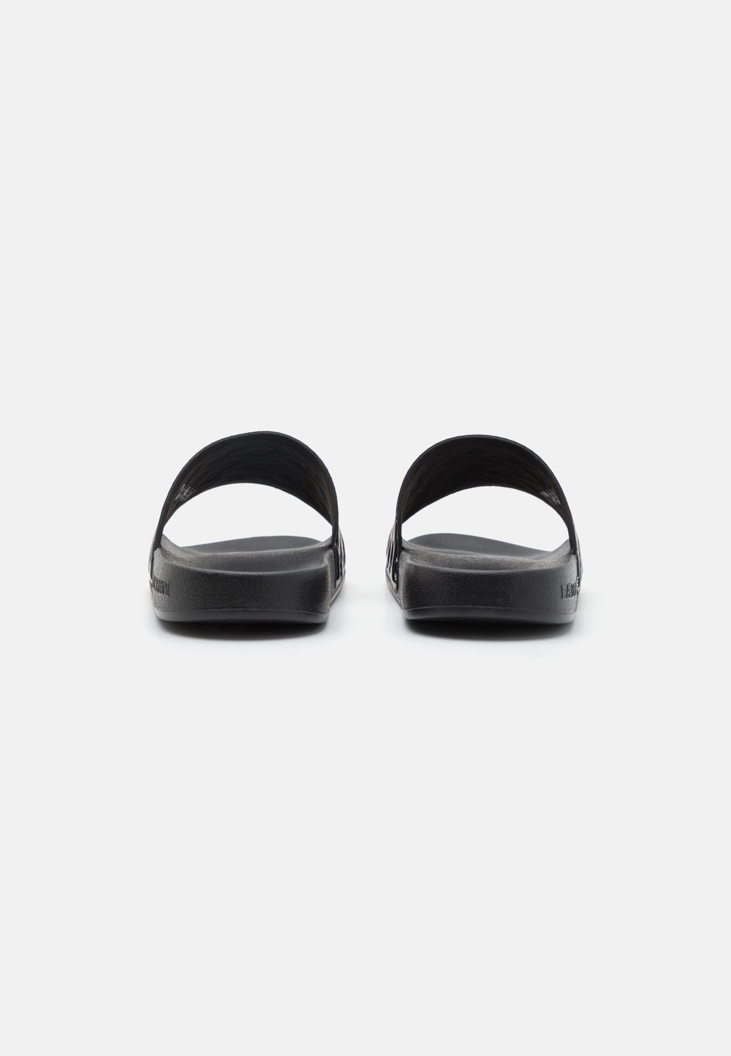 EA7 slides