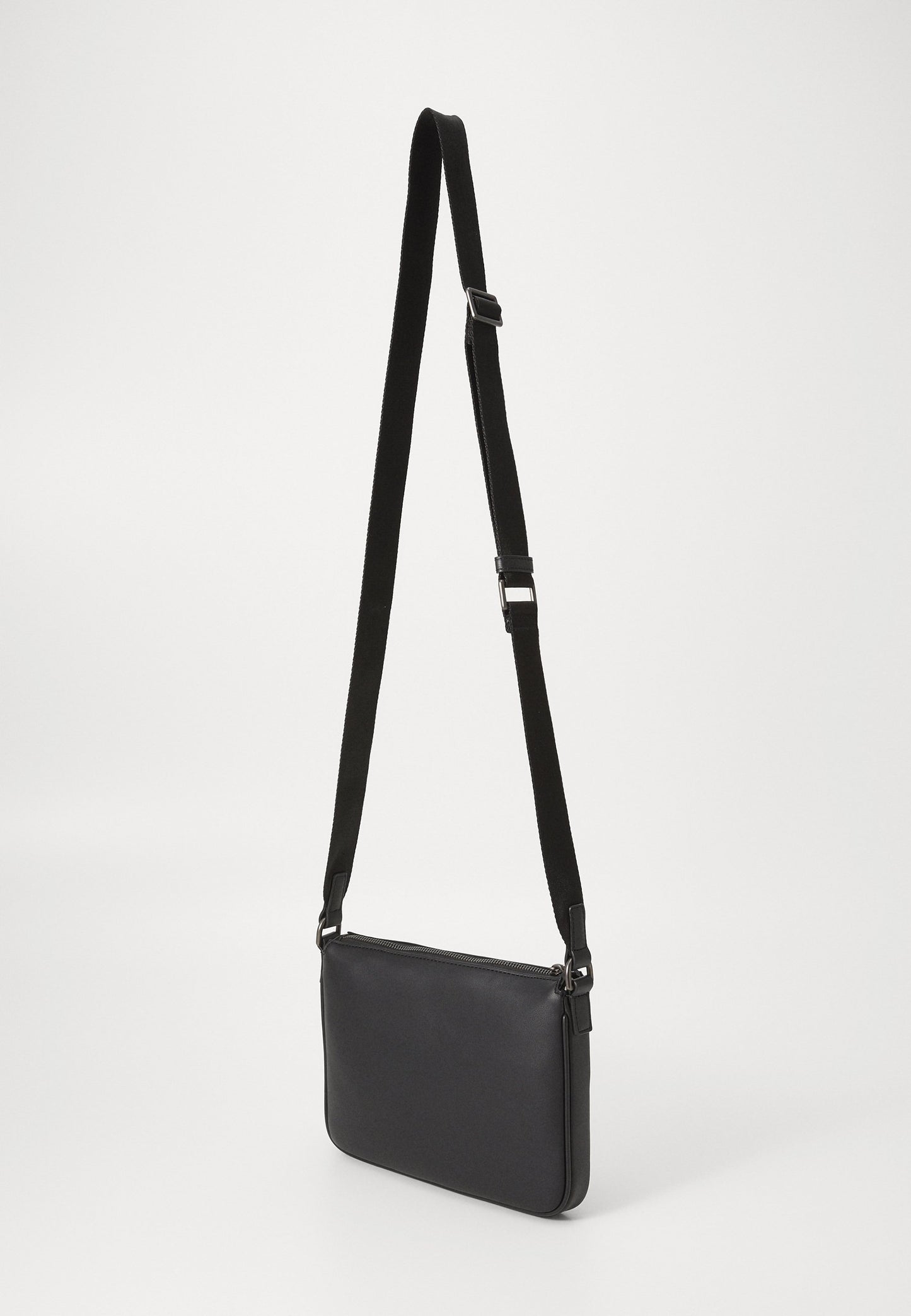 Tommy Hilfiger shoulder bag