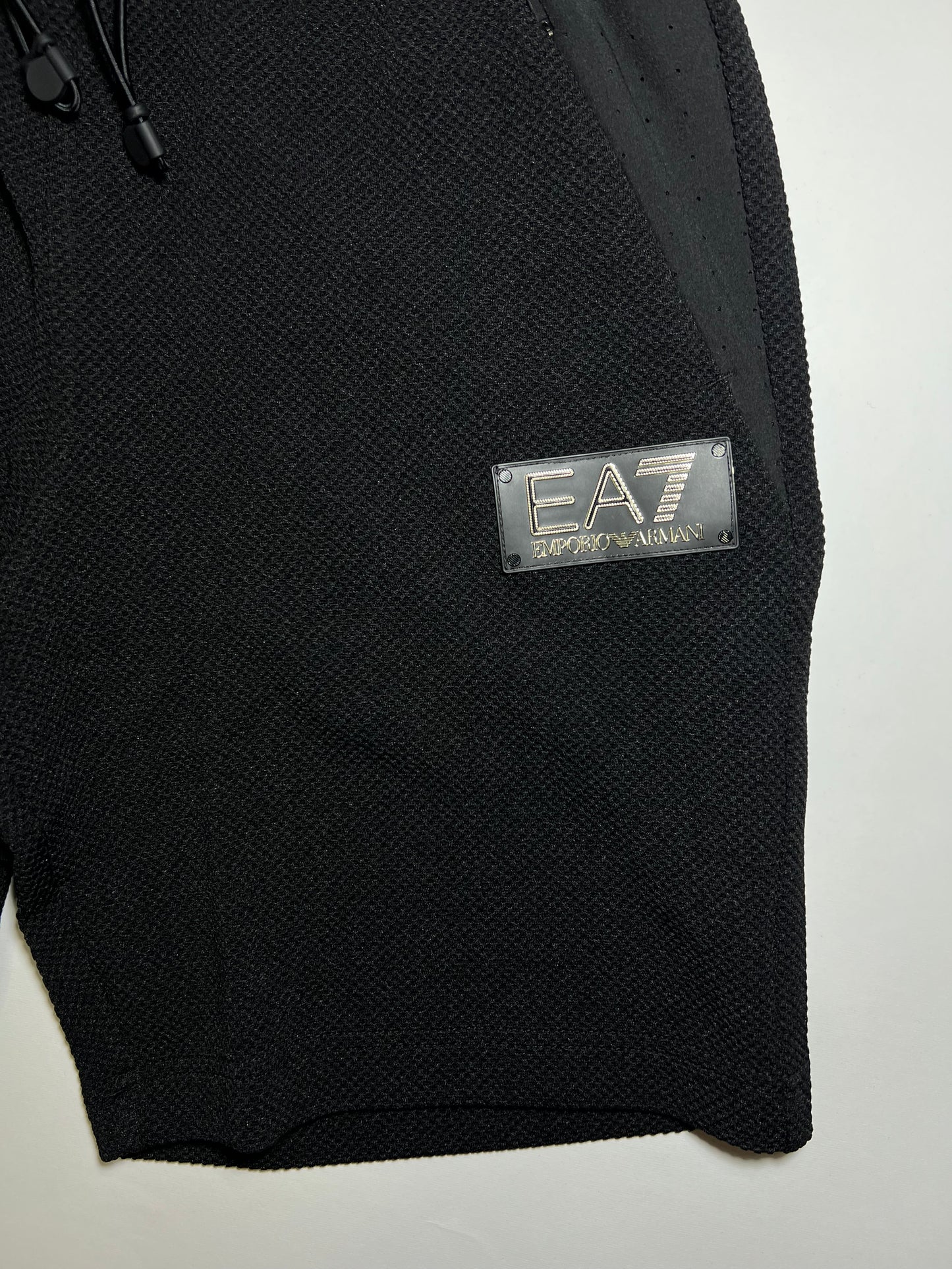 EA7 Shorts