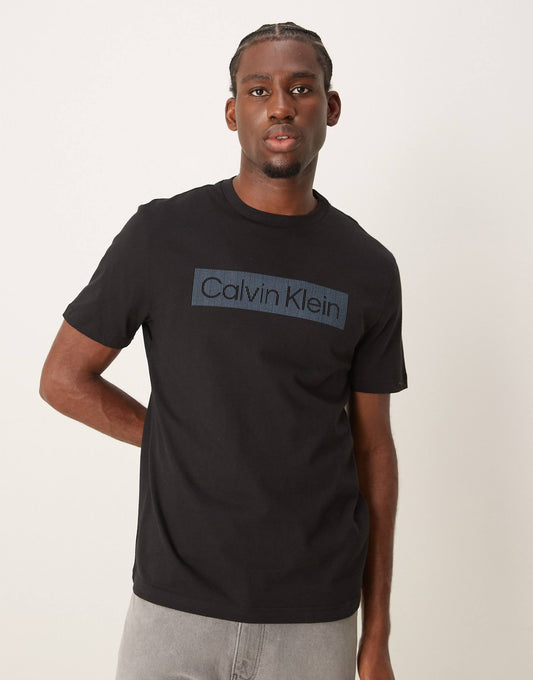 Calvin Klein t-shirt