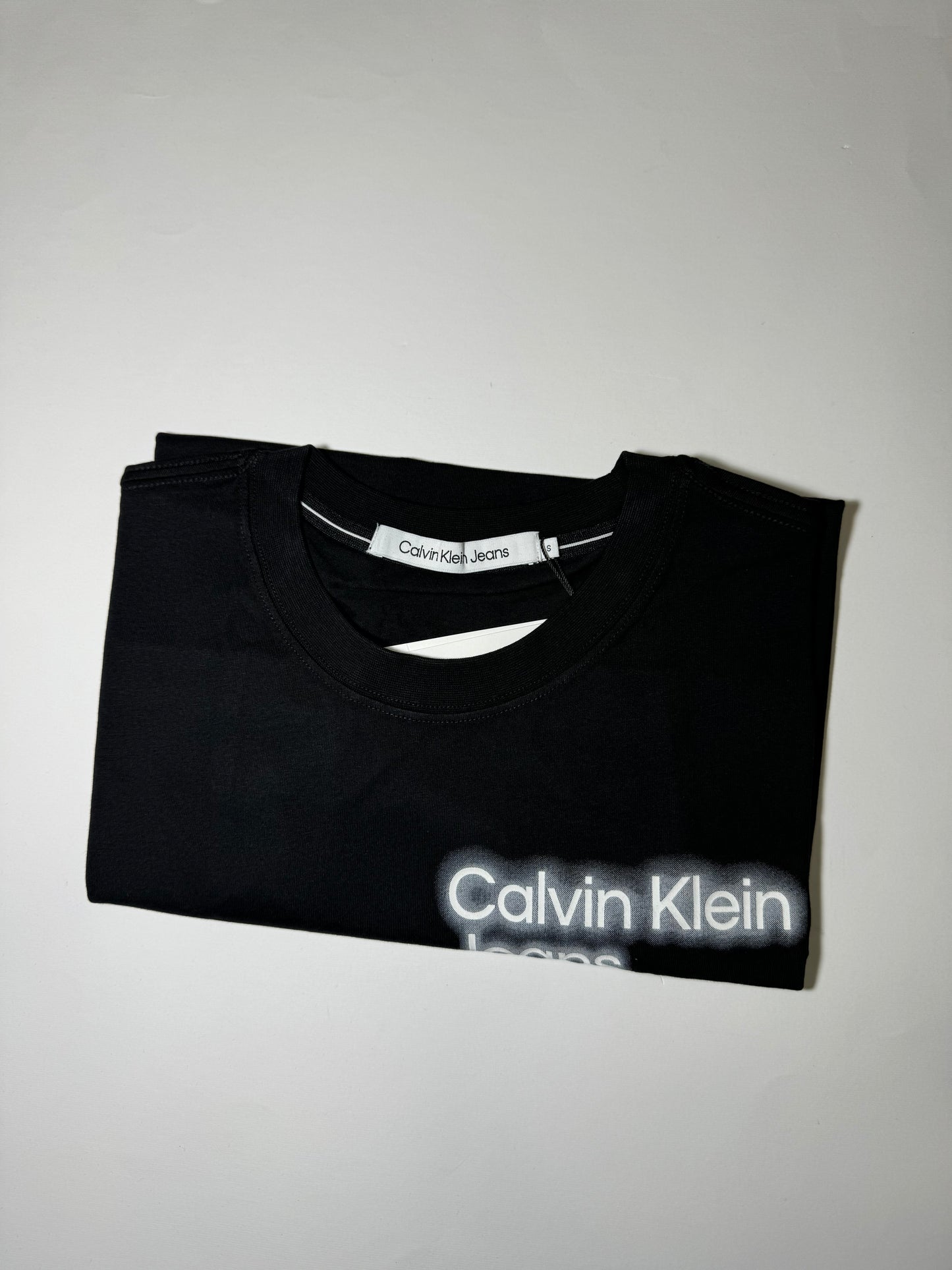 Calvin Klein T-shirt