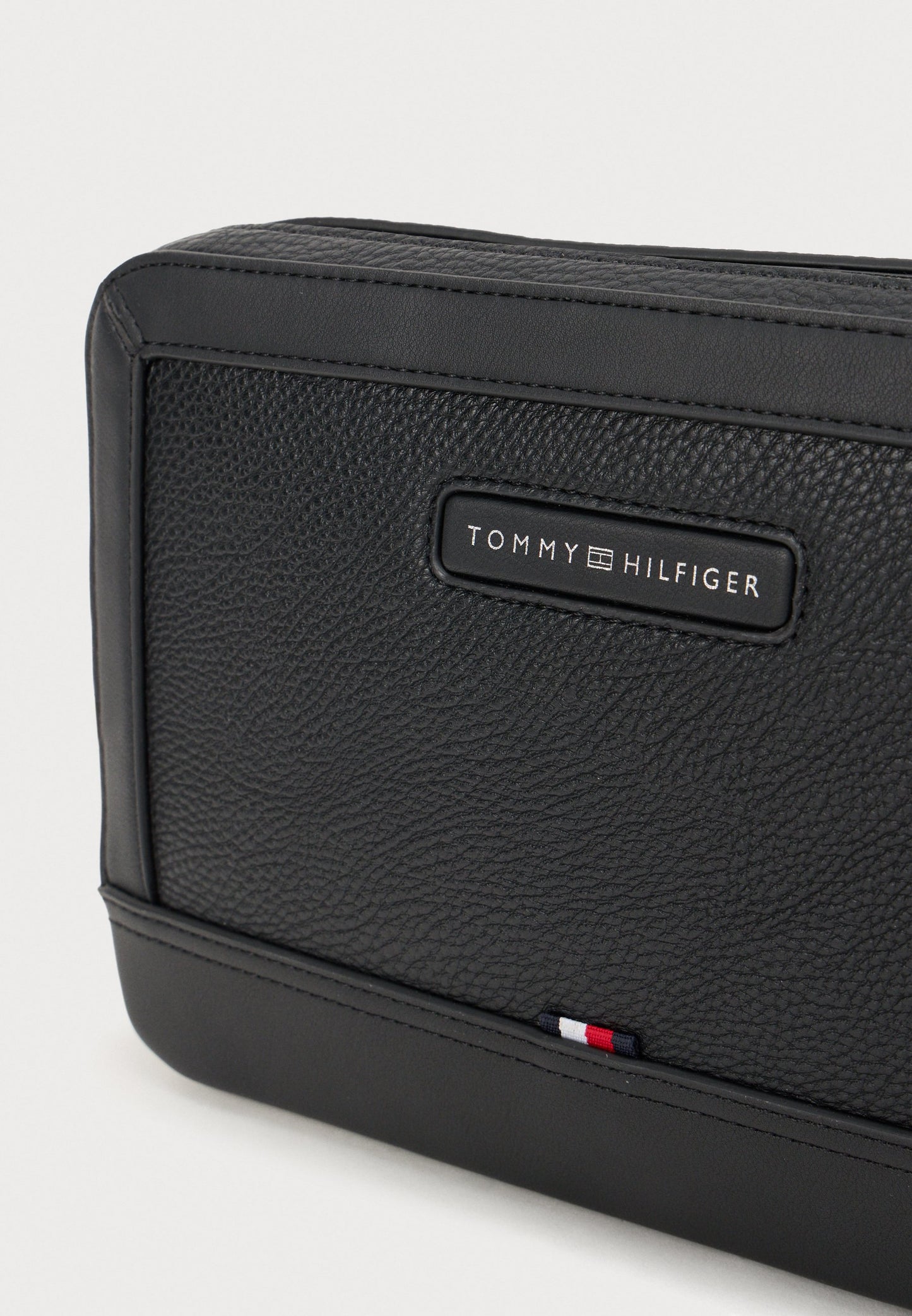 Tommy Hilfiger bag