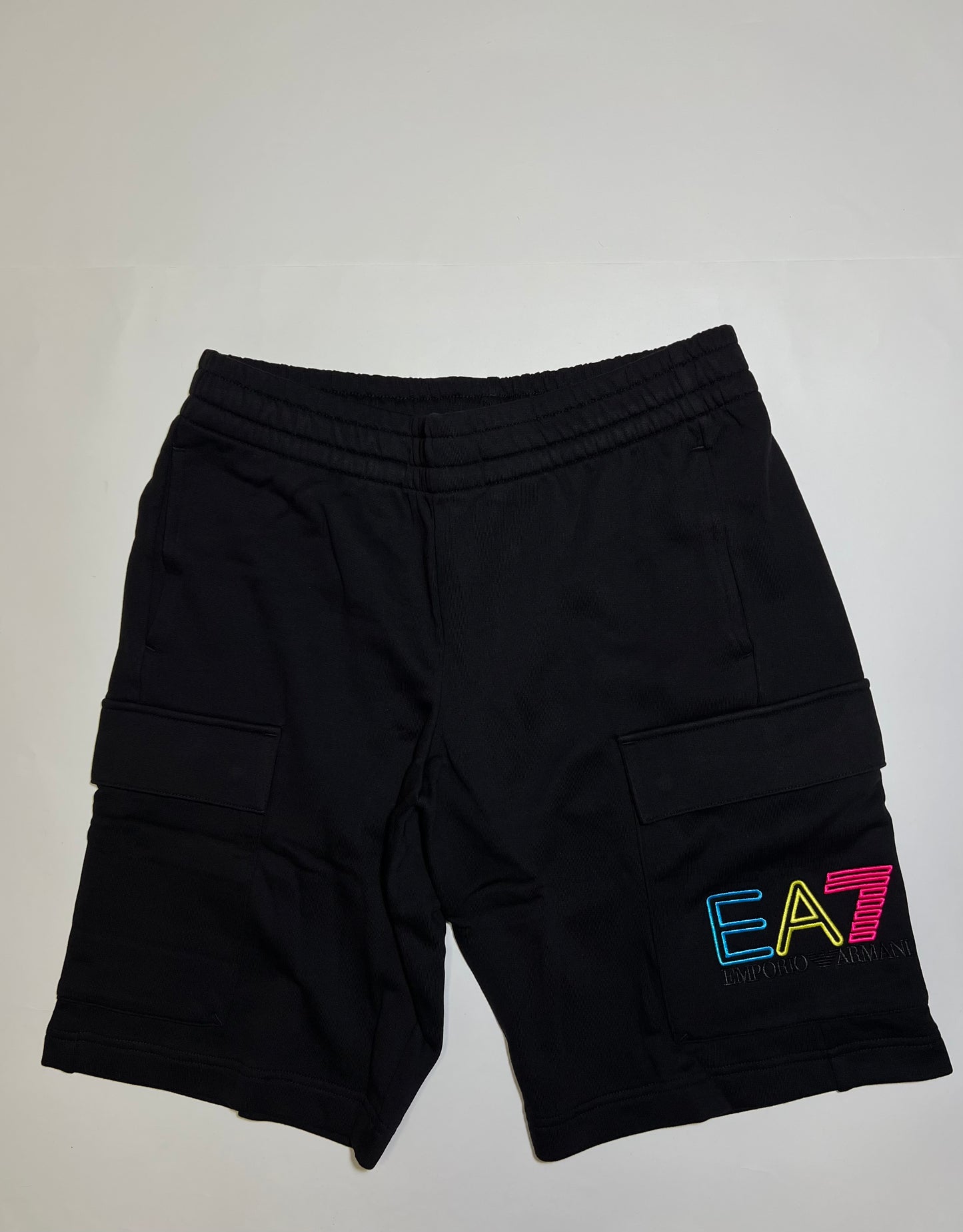 EA7 Shorts