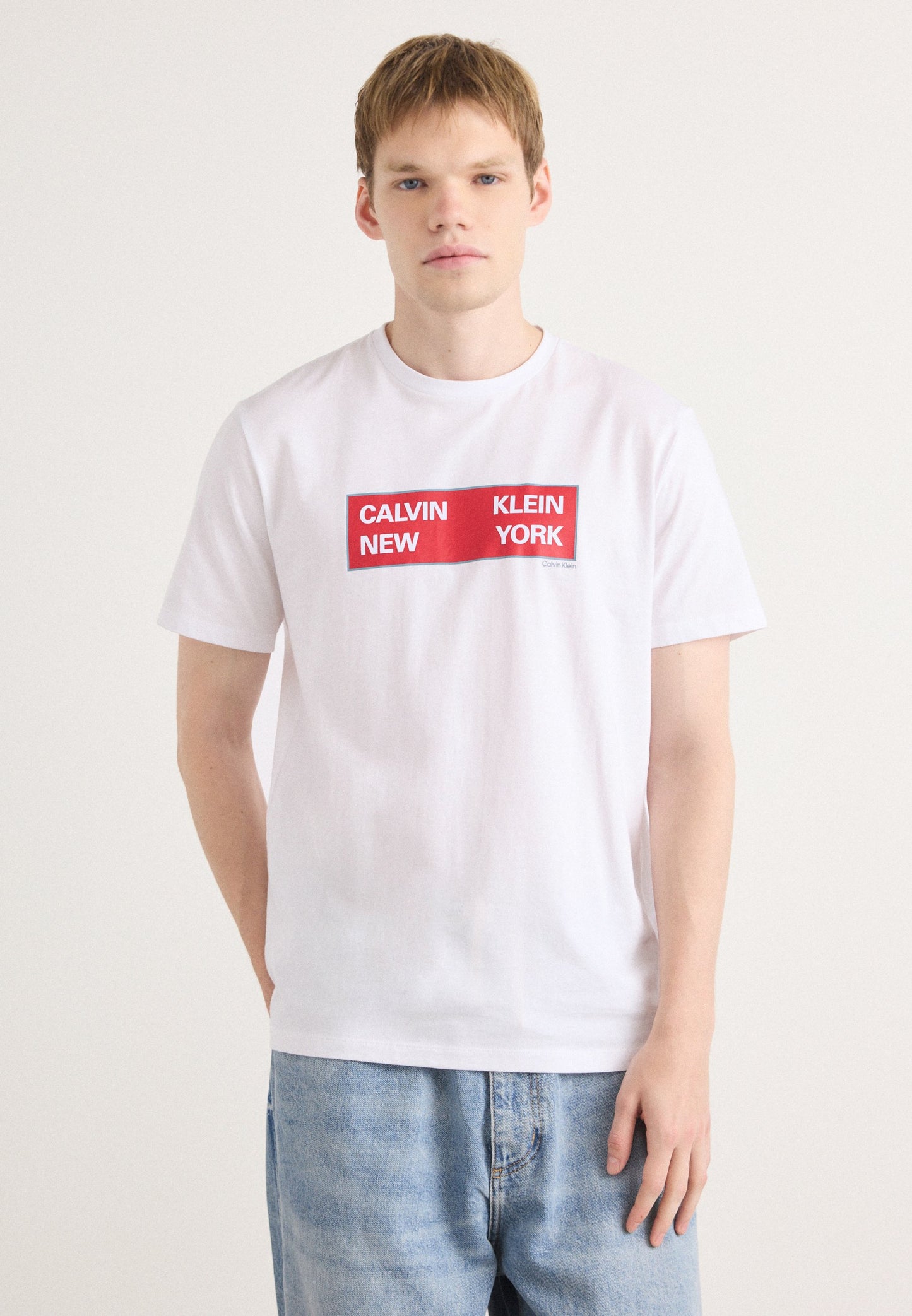 Calvin Klein t shirt