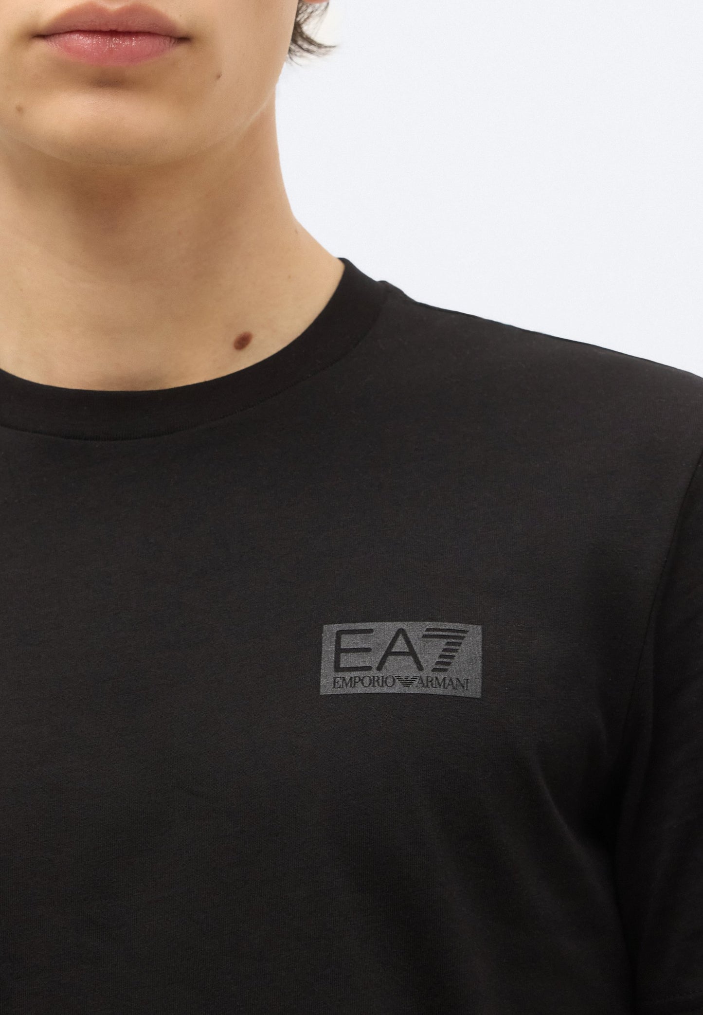 EA7 t shirt