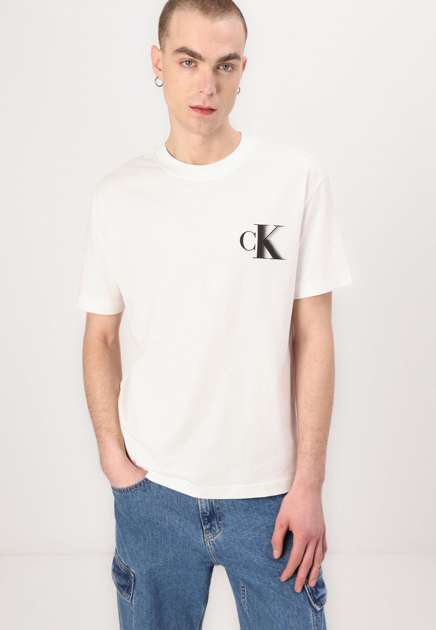 Calvin klein t shirt