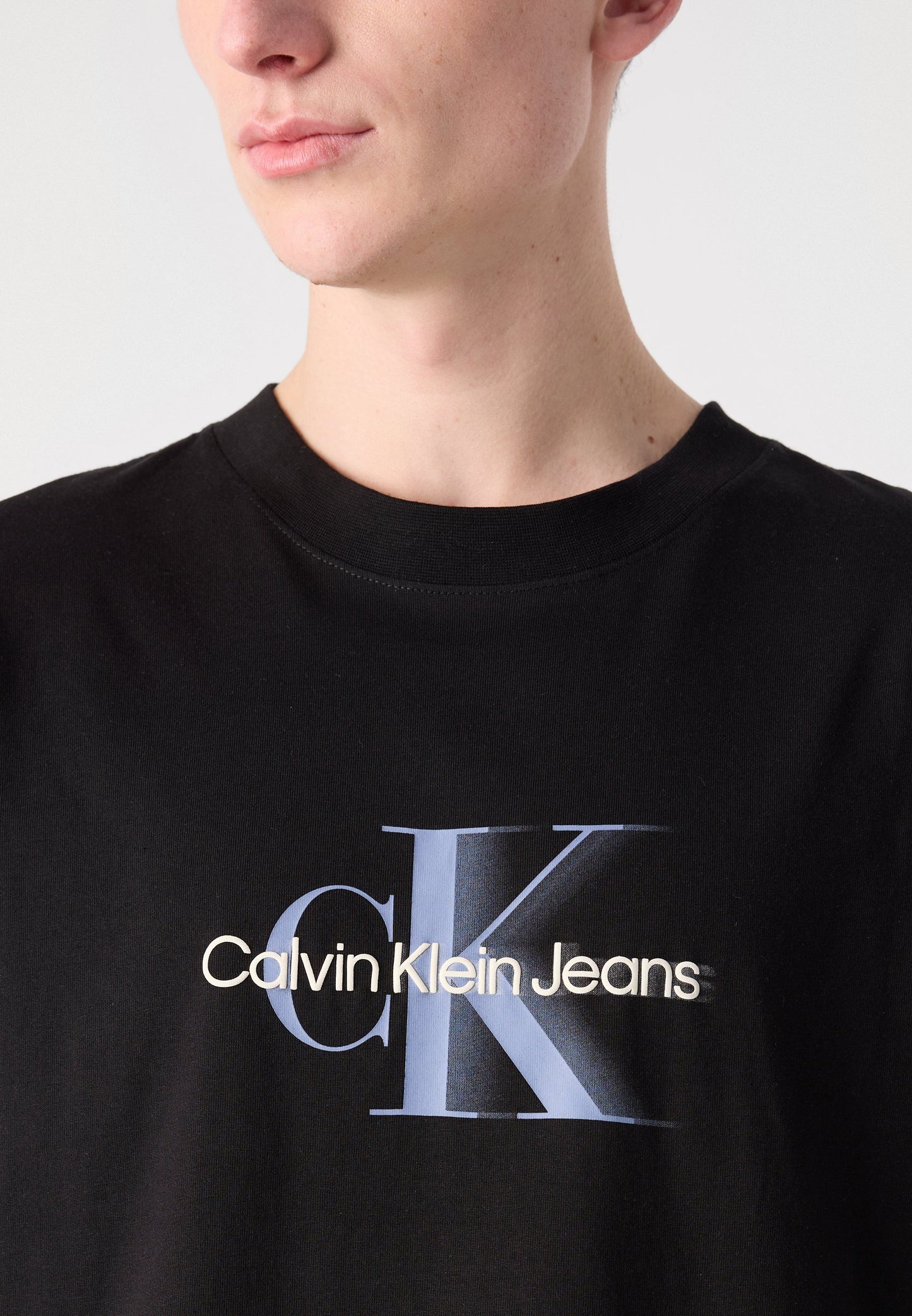 Calvin klein t shirt