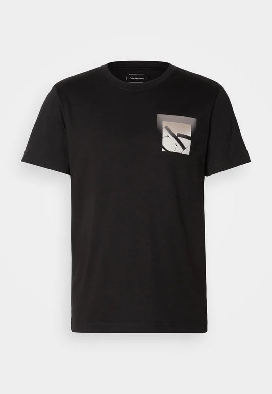 Calvin Klein t shirt