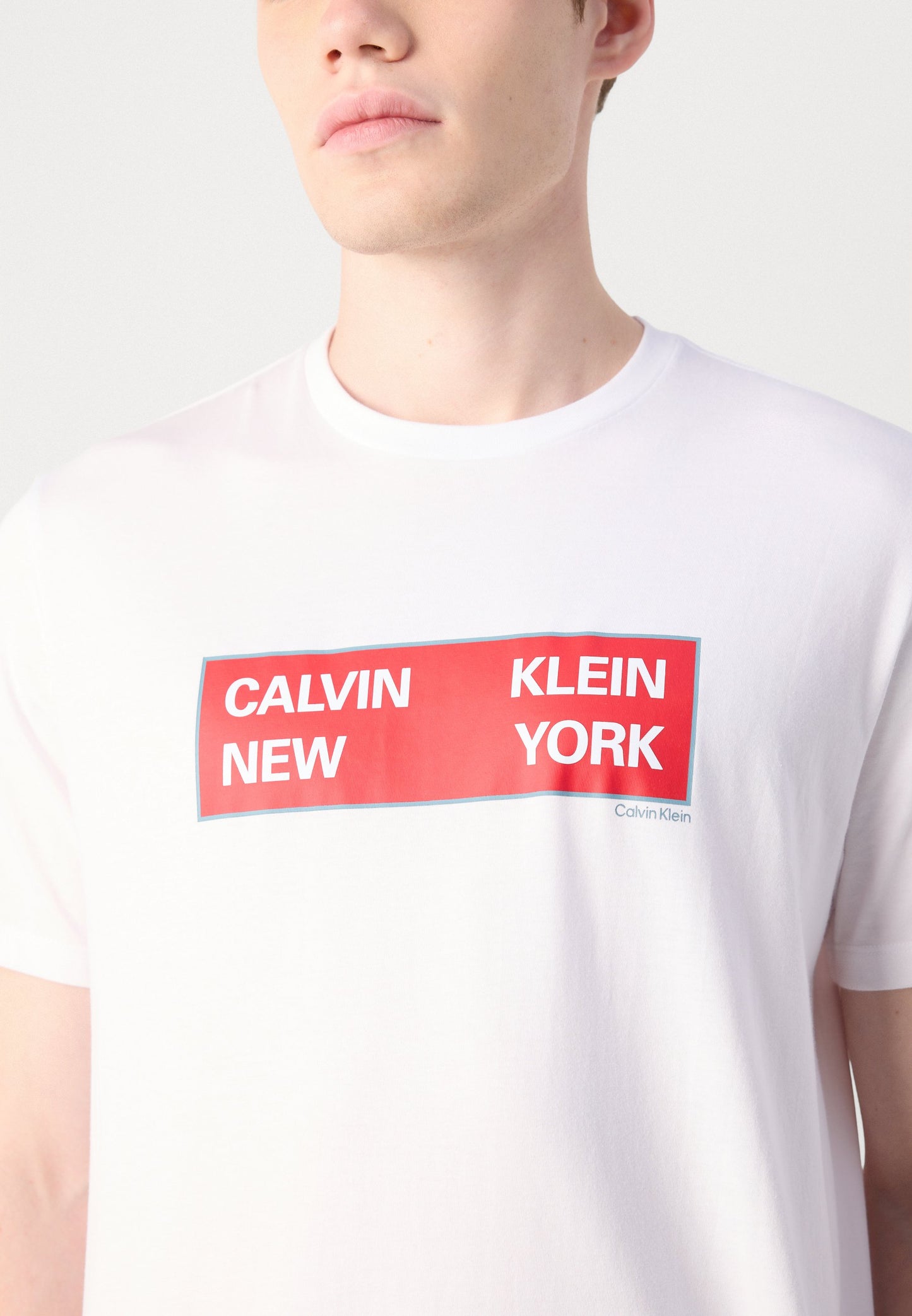 Calvin Klein t shirt