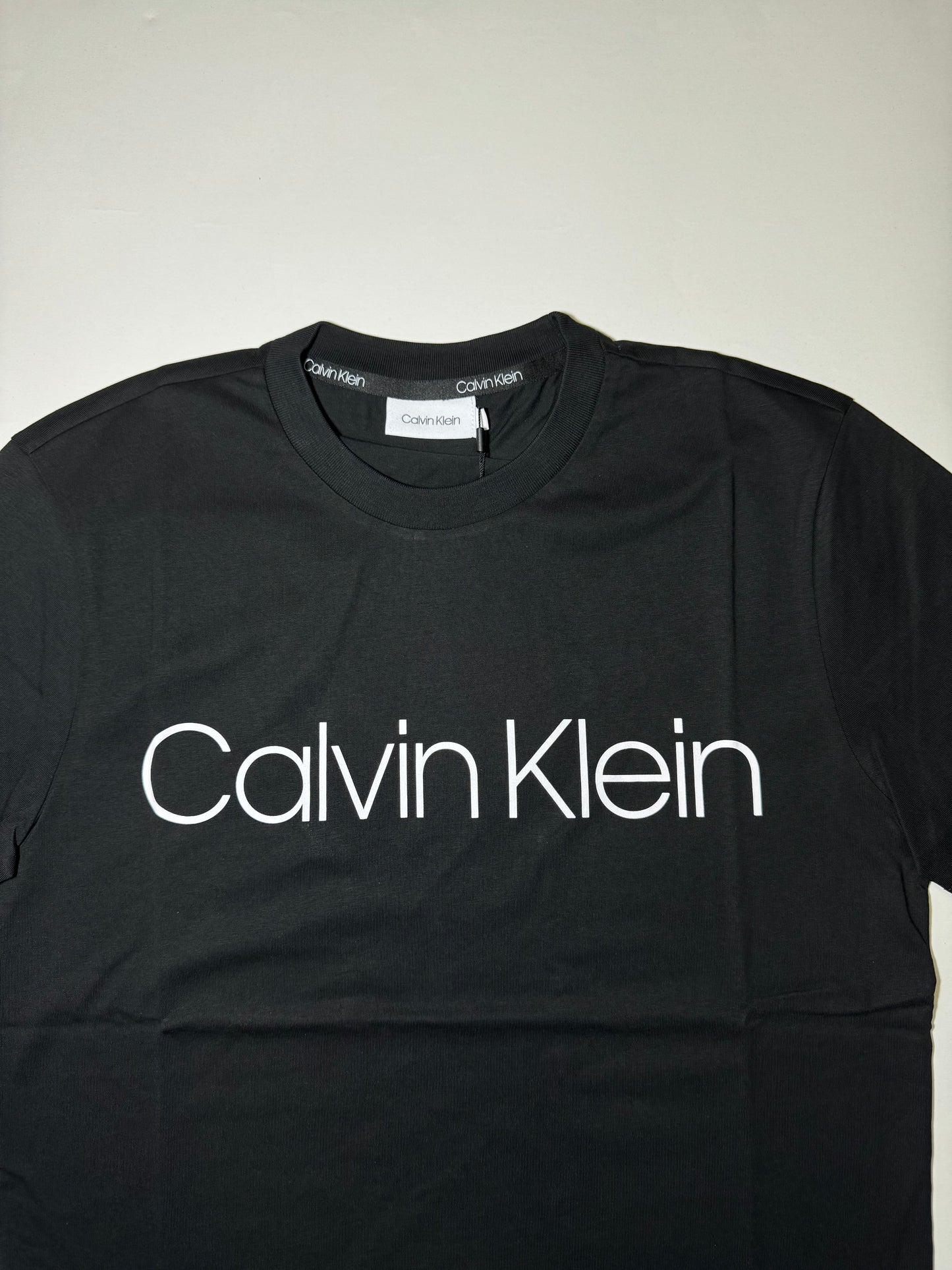 Calvin Klein T-shirt