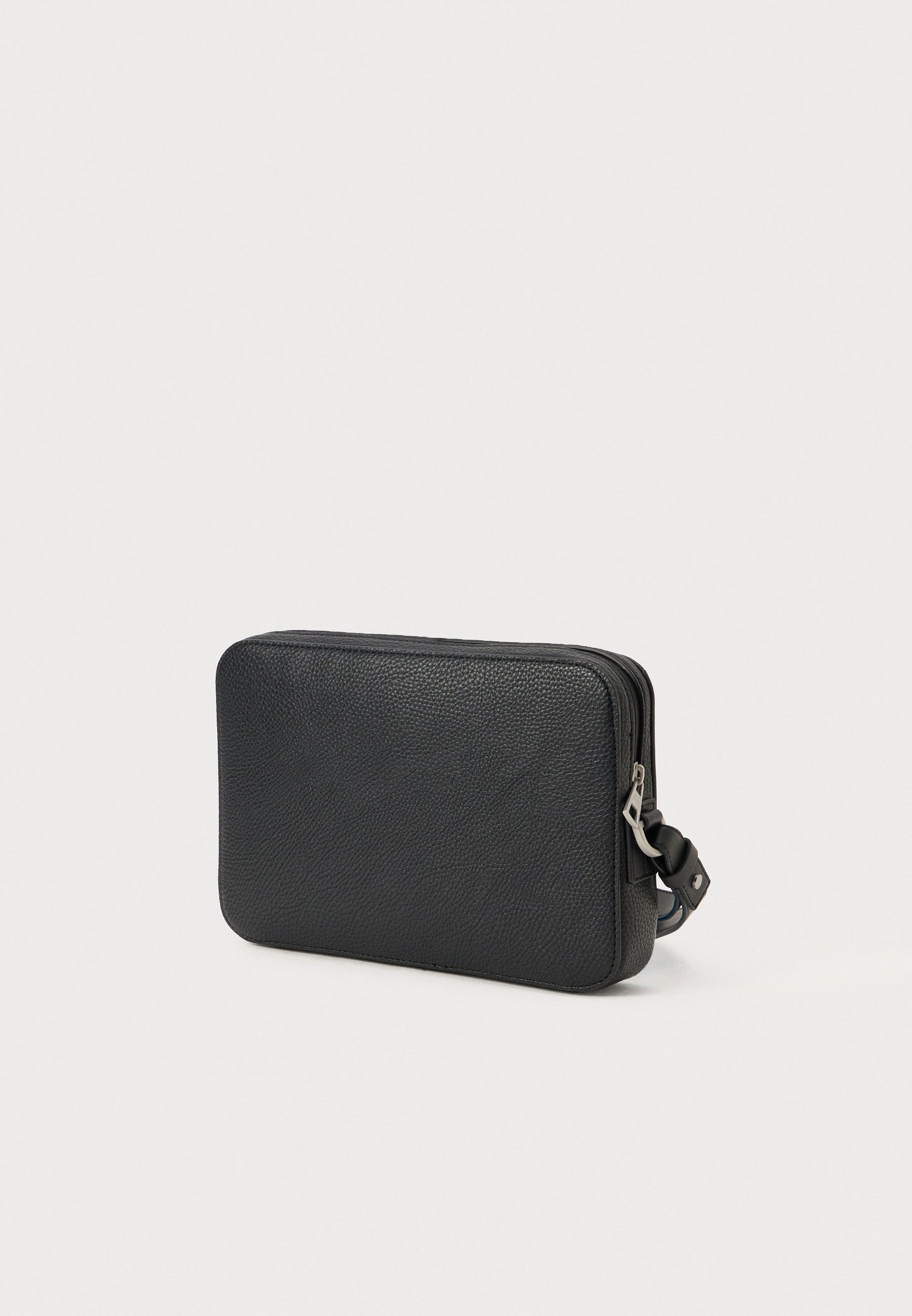 Tommy Hilfiger bag
