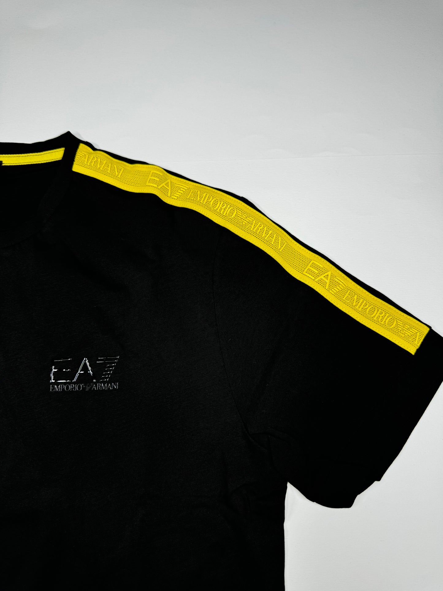 EA7 T-shirt