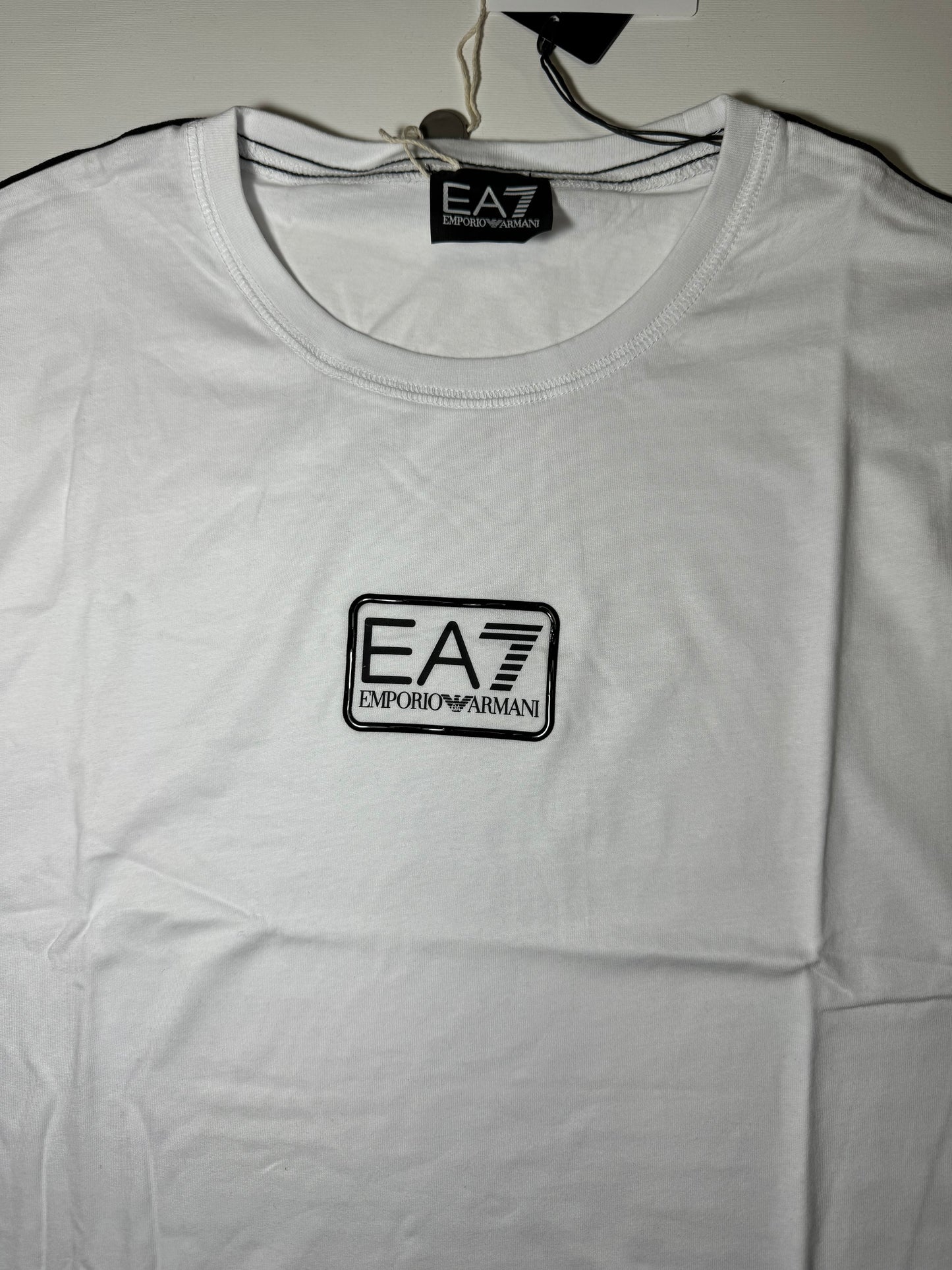 EA7 T-shirt