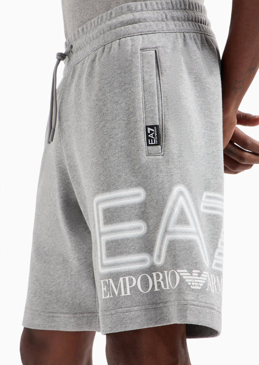 EA7 Shorts